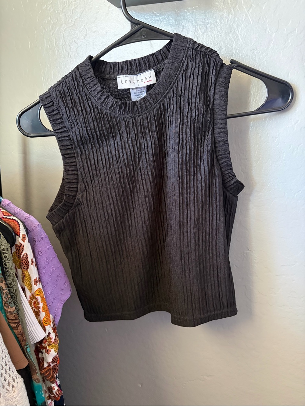 LovePoem Black Textured Sleeveless Tank Top